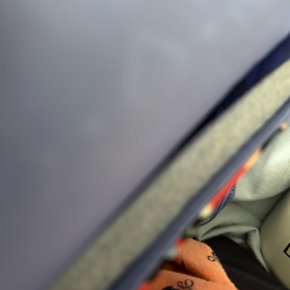 NWT Vera Bradley Quilted Floral Crossbody Hipster Wallet RFID w/Mural Print - Picture 13 of 15